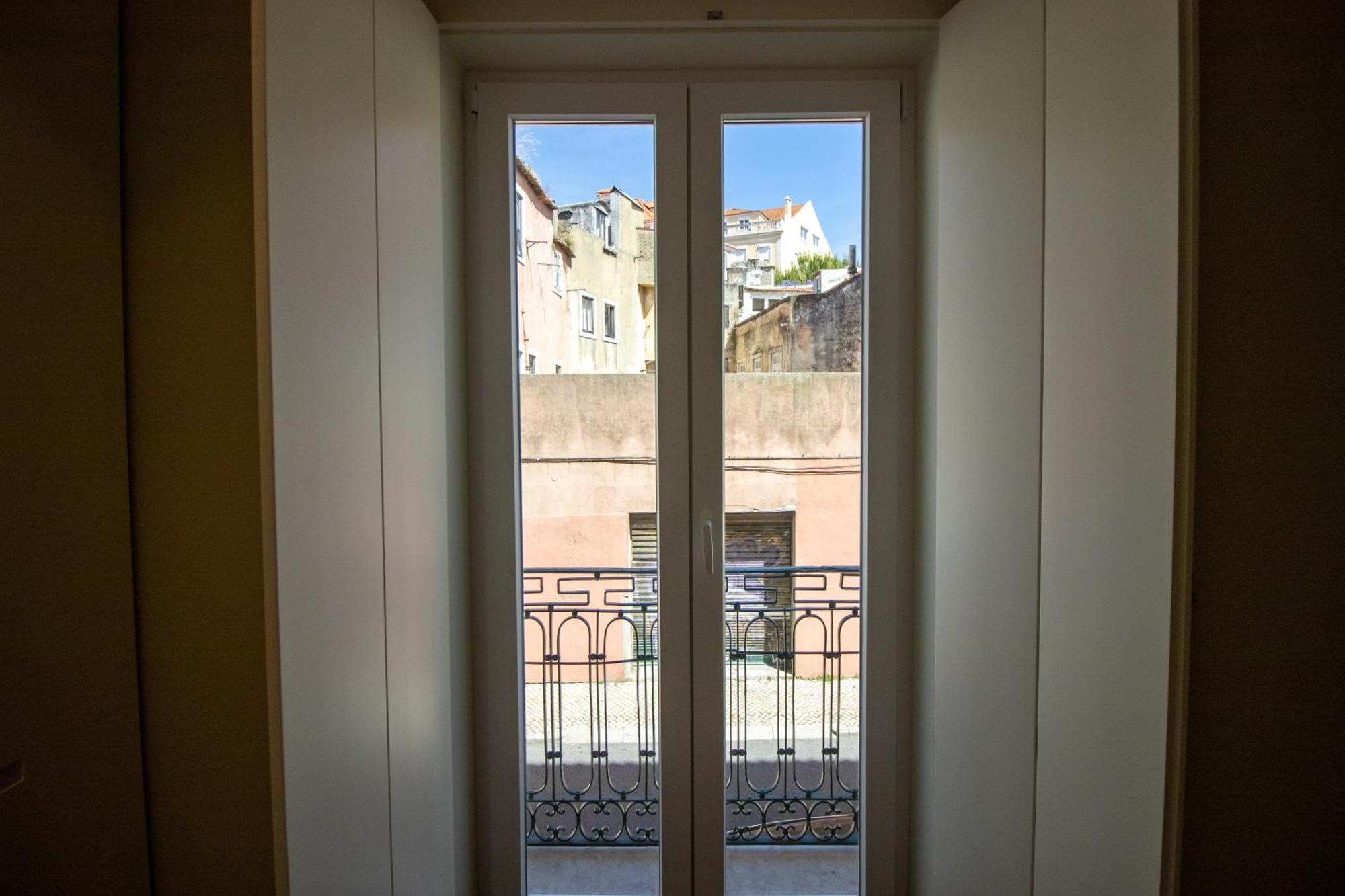 Apartment Reference T1 *